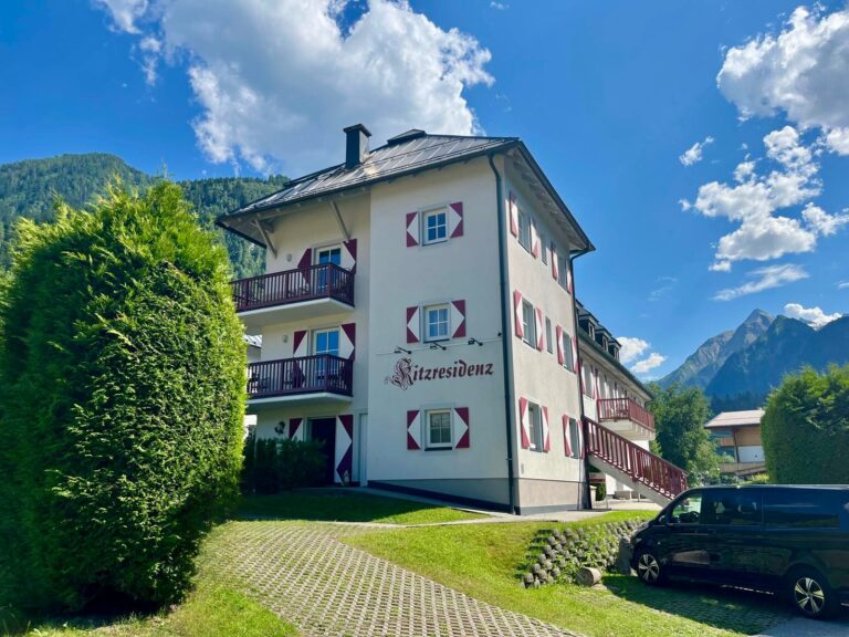 Kitz residentz by Jara